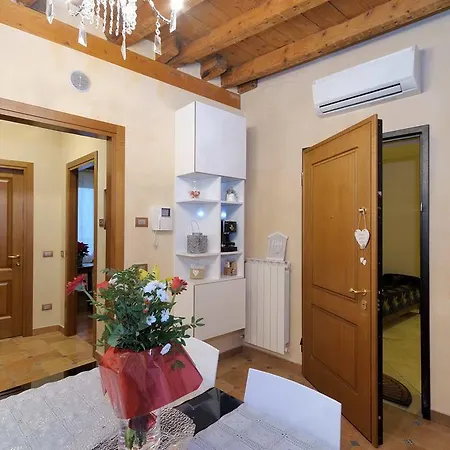 Antico Palazzo Signorile Apartamento